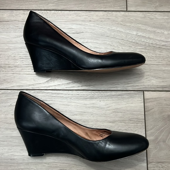 Black round toe wedges - Picture 6 of 7